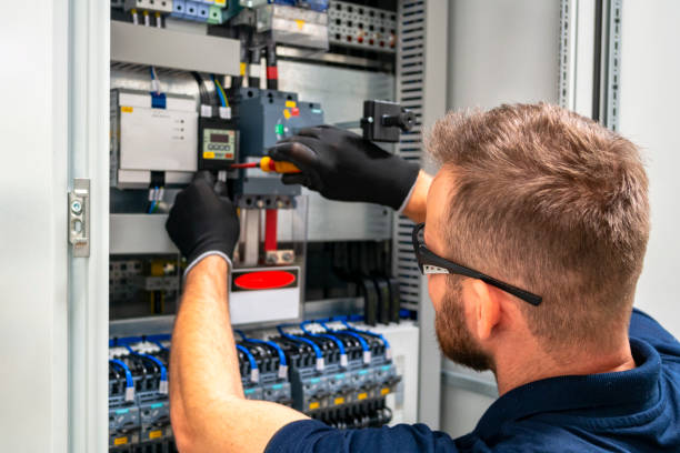 Best Electrical Contractors for Businesses  in Dubuque, IA